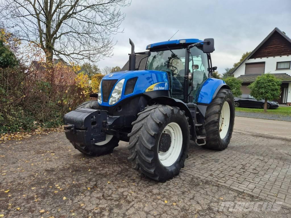 New Holland T 7040 Tractores
