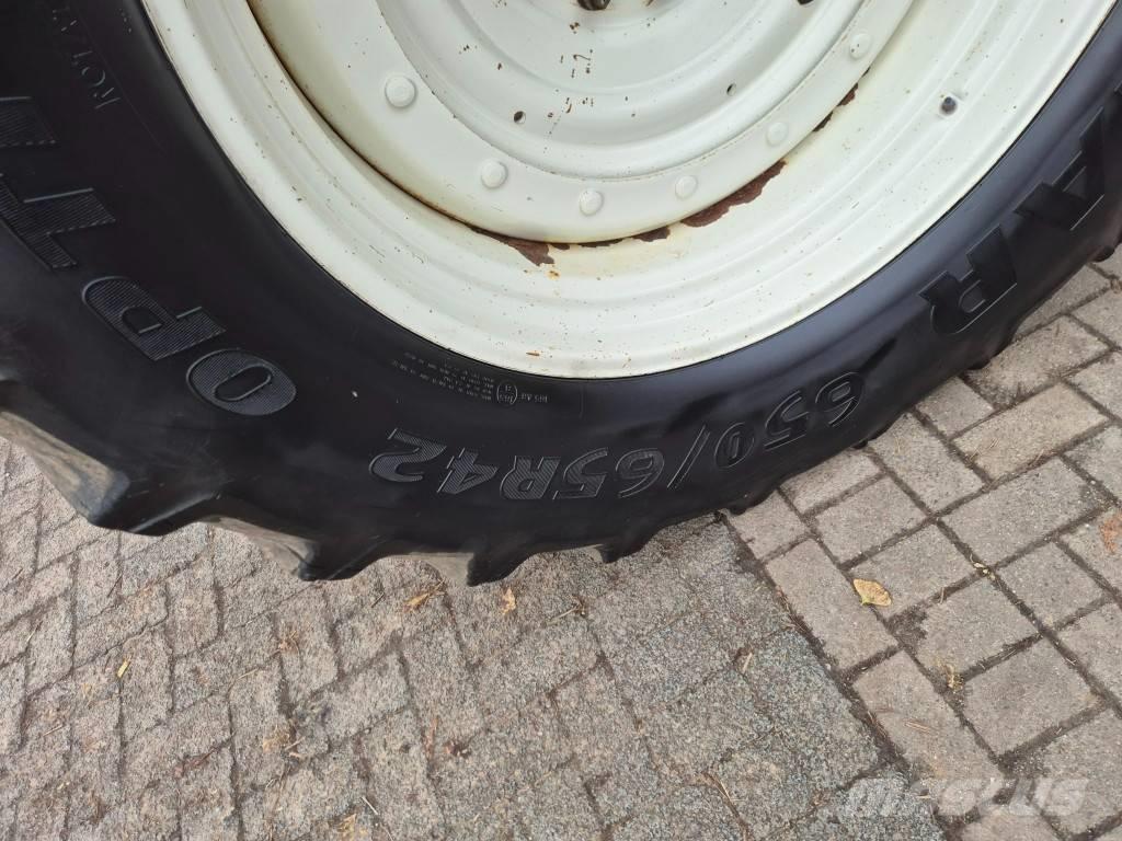 New Holland T 7040 Tractores