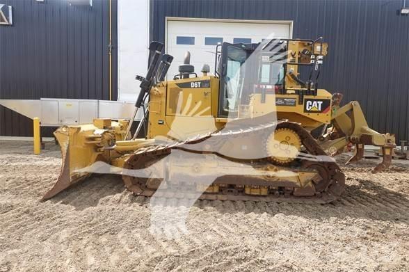 CAT D6T LGP Buldozer sobre oruga