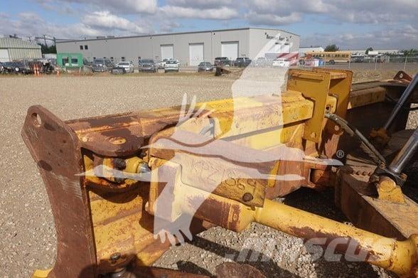 CAT D8T Buldozer sobre oruga