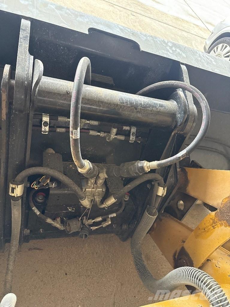 CAT 432 Retrocargadoras