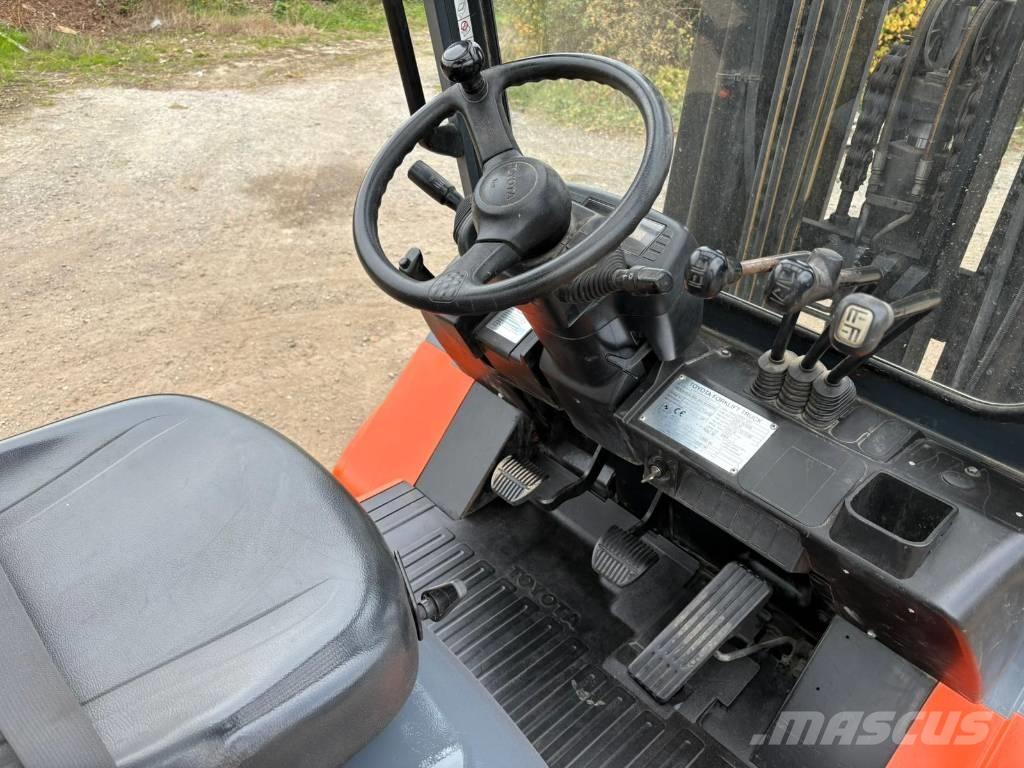 Toyota 7 FDA 50 Carretillas diesel