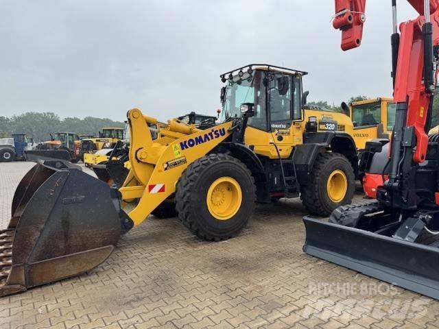 Komatsu WA 320 Cargadoras sobre ruedas