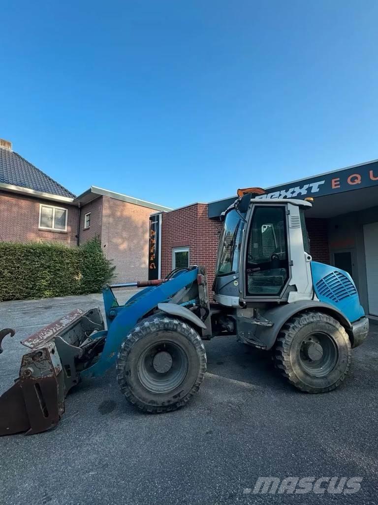 Atlas AR65 Cargadoras sobre ruedas