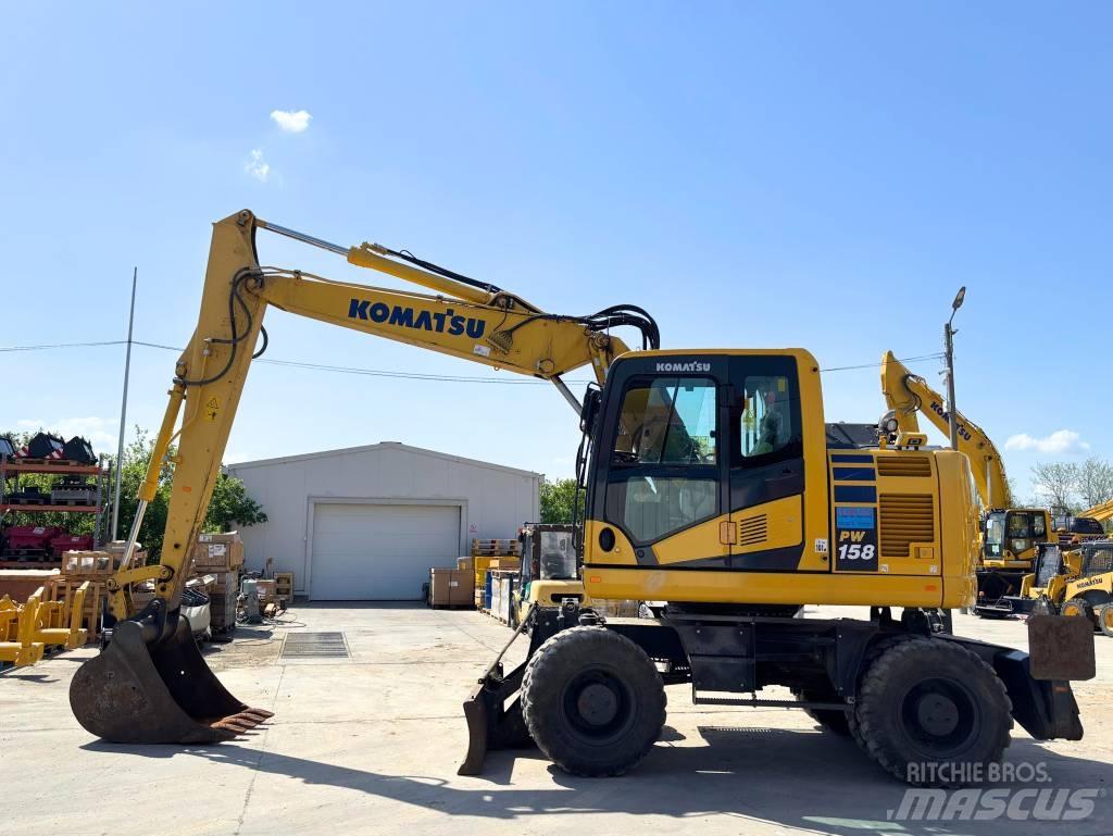 Komatsu PW 158-11 Excavadoras de ruedas