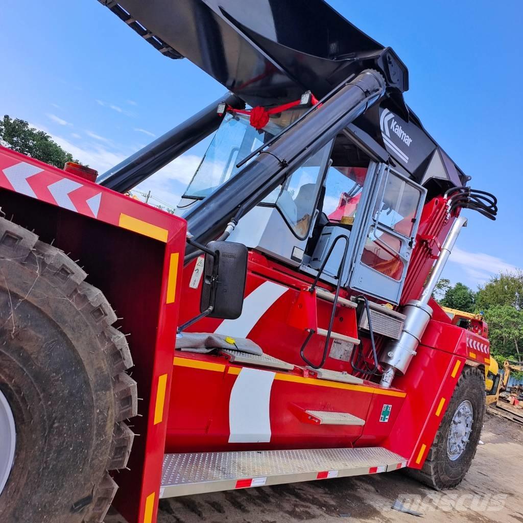 Kalmar DRF 450 Manipulador de contenedores