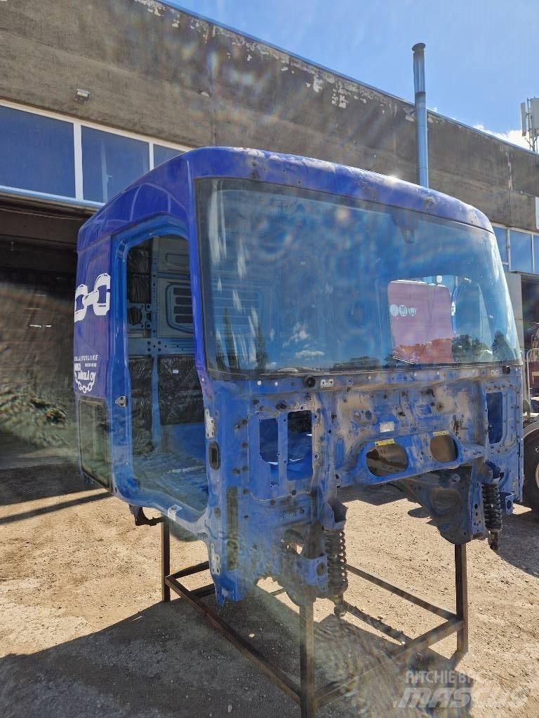 Volvo cab FH 4 500 Cabinas e interior