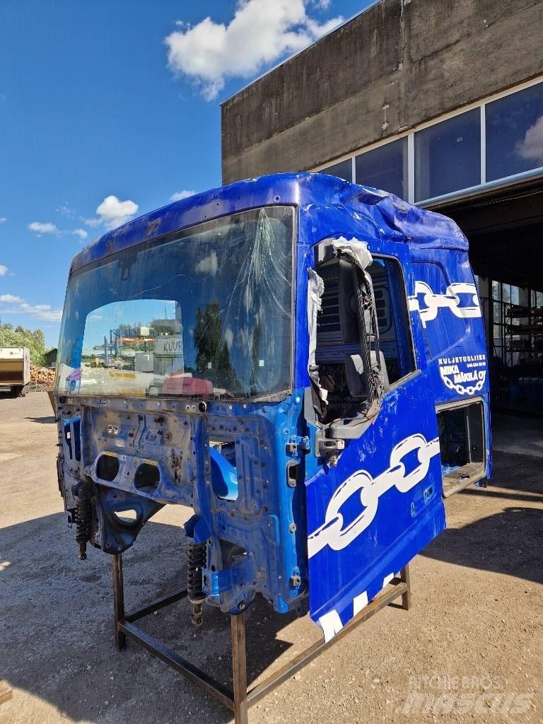 Volvo cab FH 4 500 Cabinas e interior
