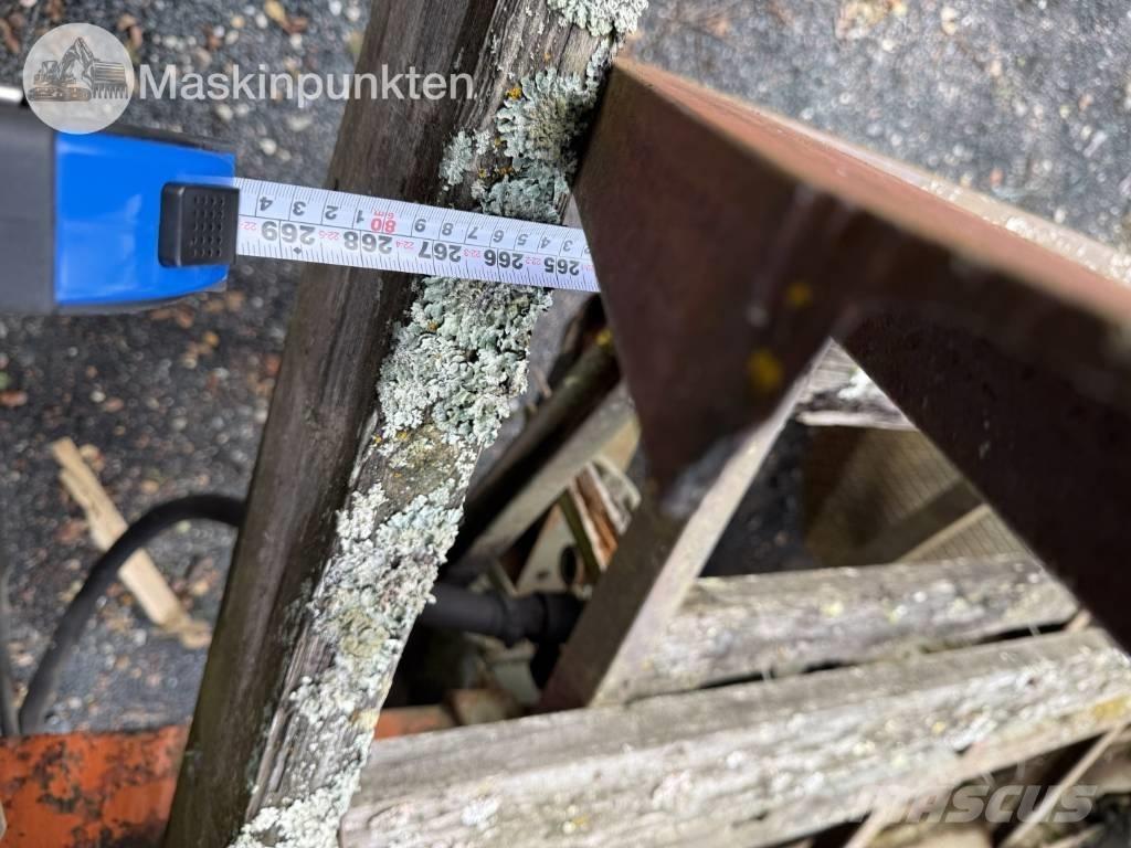  Traktorvagn med kran Otros remolques