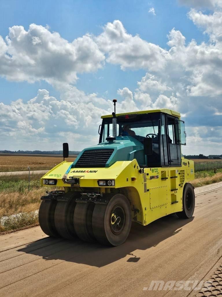 Ammann ART 240 Rodillos sobre neumáticos