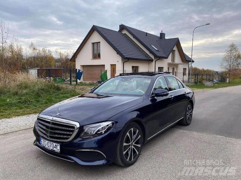 Mercedes-Benz E 300D Coches