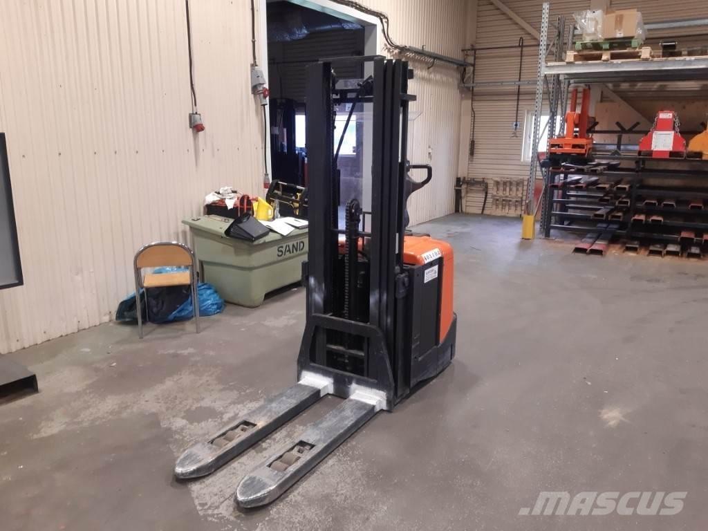 BT SPE125L Apiladores eléctricos