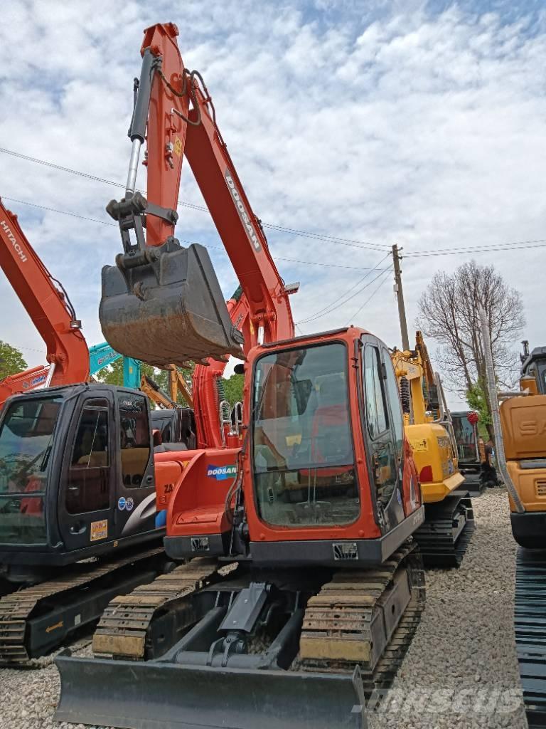 Doosan DX 75 Excavadoras de cadenas