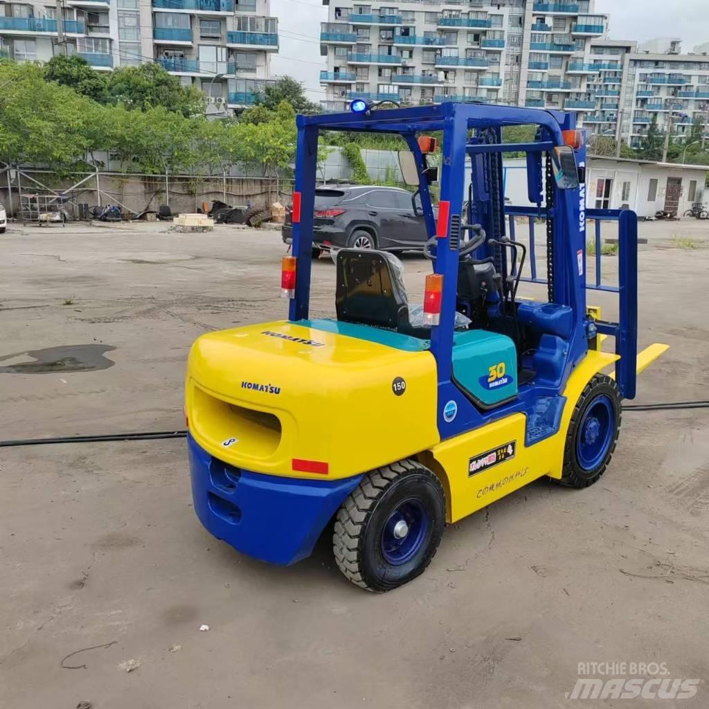 Komatsu FD 30 T-17 Carretillas diesel