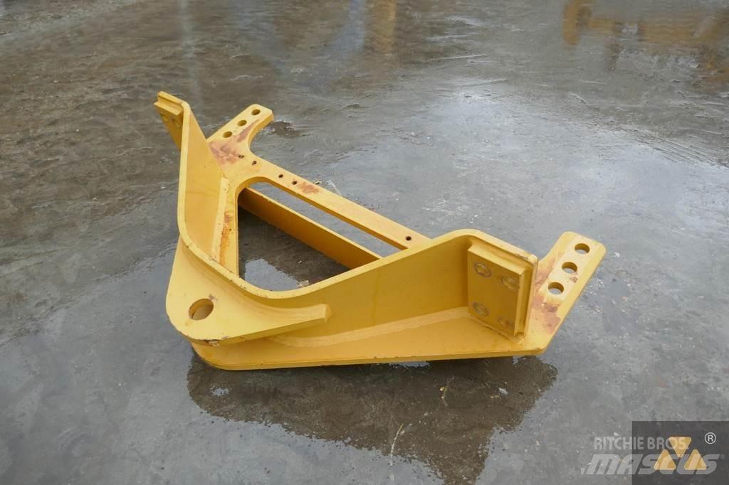 CAT 140M3 Drawbar Transporte - Otros