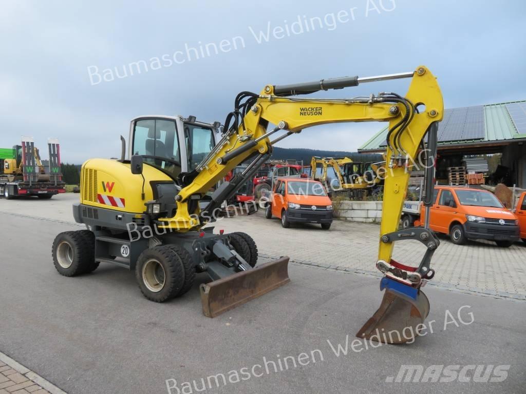 Neuson EW 65 Excavadoras de ruedas