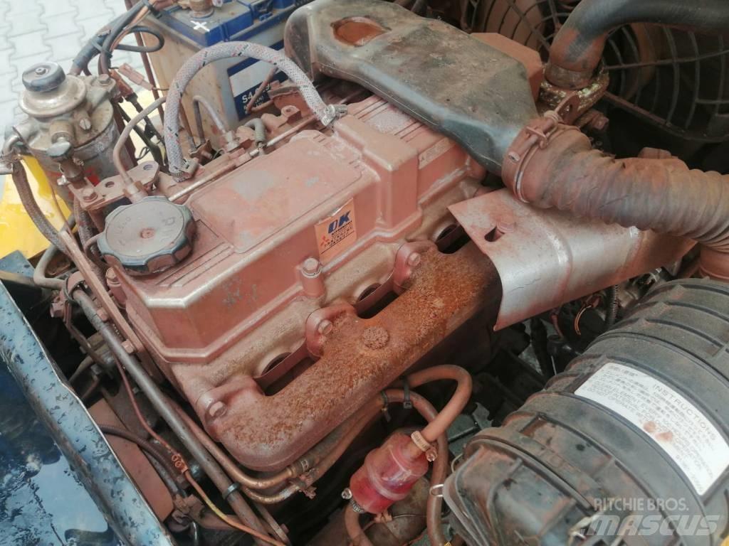 CAT DP 25 K Carretillas diesel