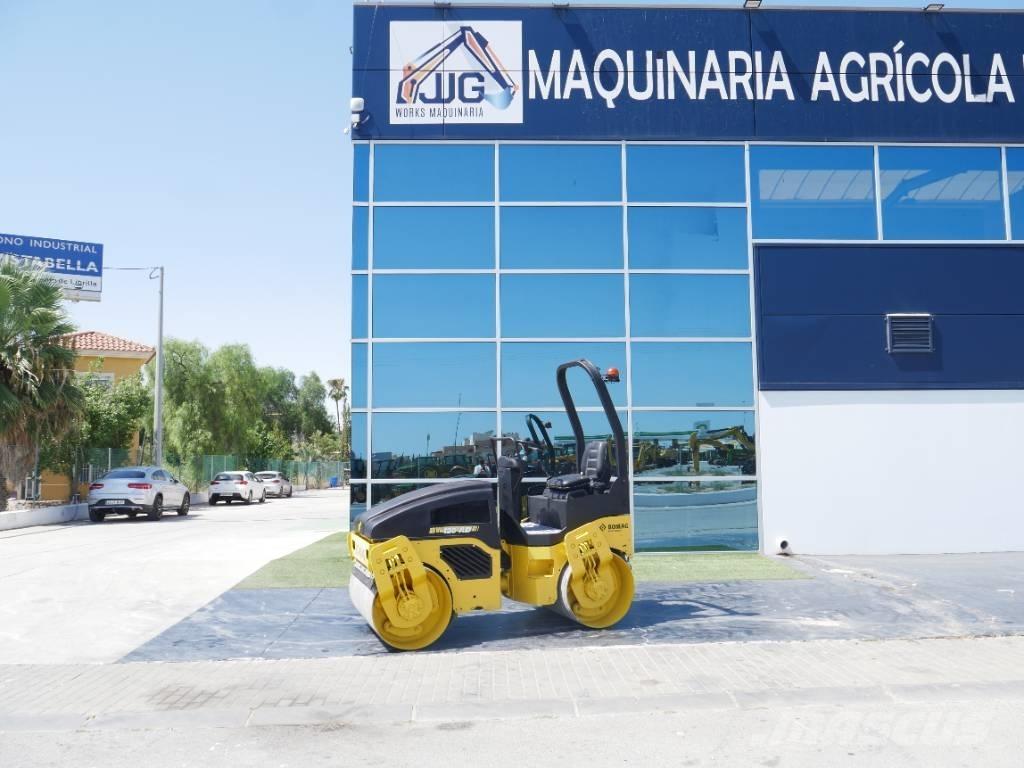 Bomag BW 120 AD-4 Rodillos de doble tambor