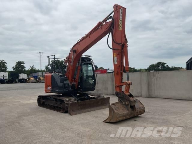 Hitachi ZX 135 US-6 Excavadoras de cadenas