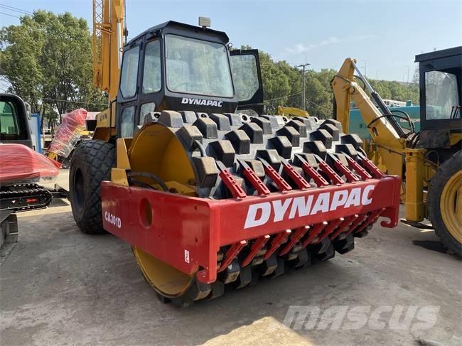 Dynapac CA 301 D Rodillos de un solo tambor