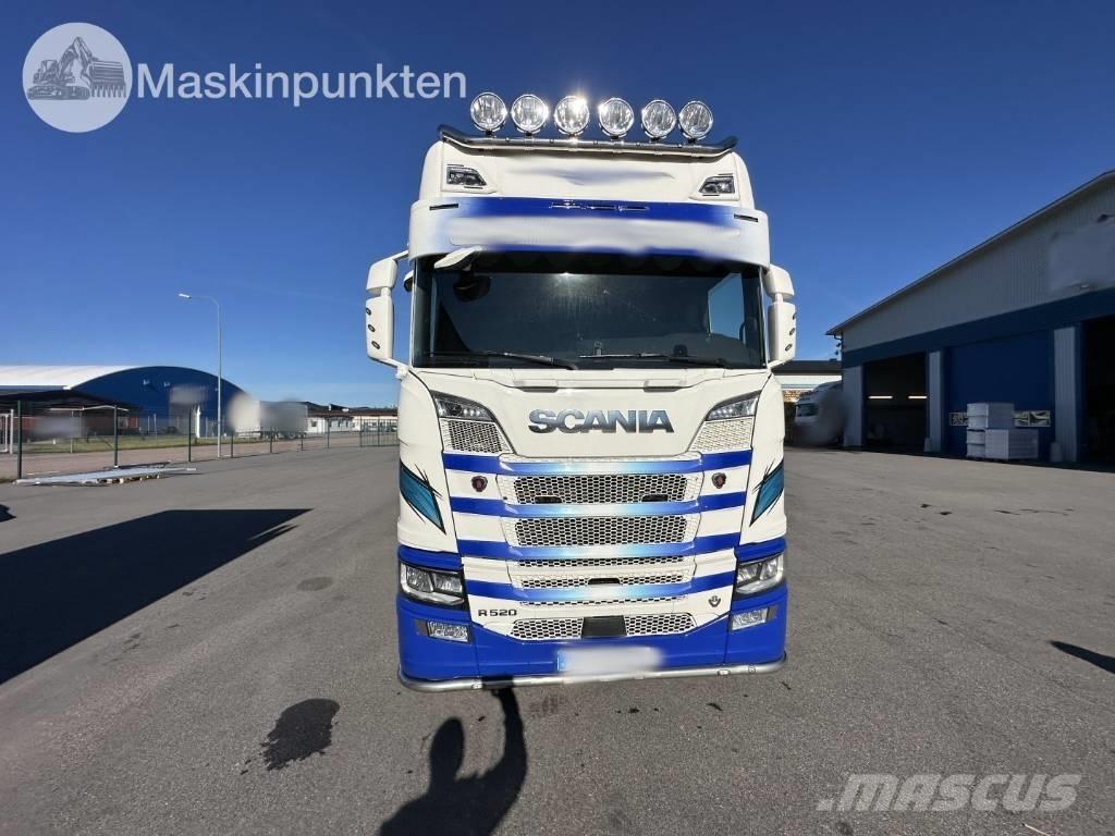 Scania R 520 Camiones caja cerrada