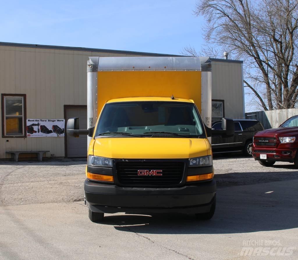 GMC Savana G3500 Camiones caja cerrada