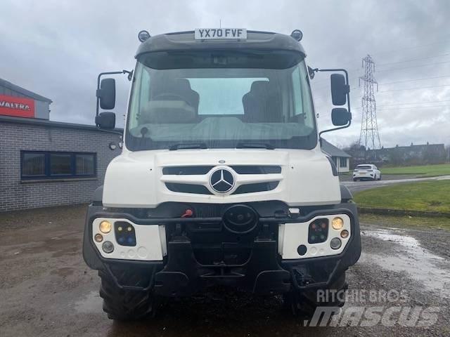 Mercedes-Benz UNIMOG Camiones bañeras basculantes o volquetes