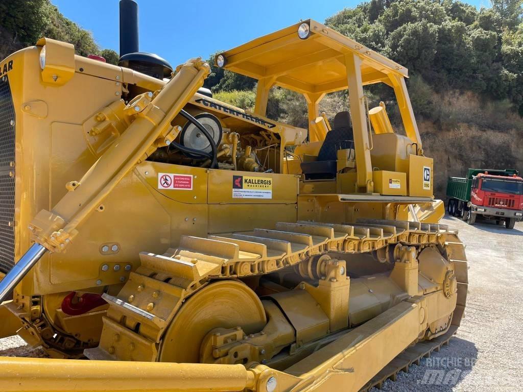 CAT D 9 G Buldozer sobre oruga