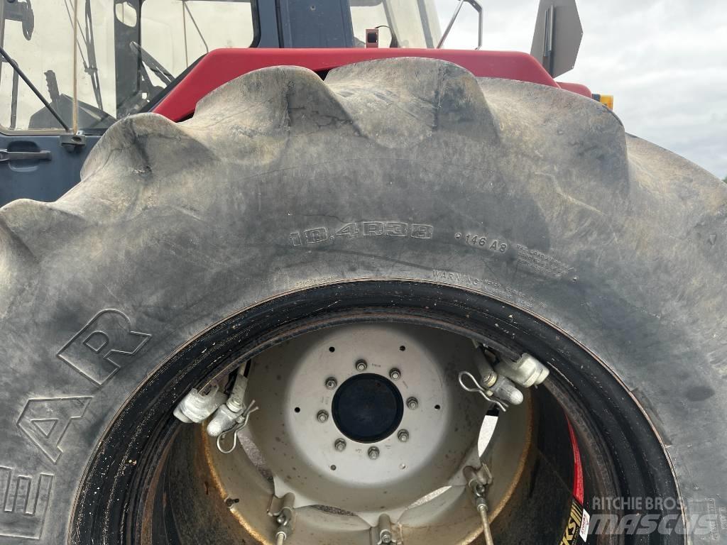 CASE 1056XL Tractores