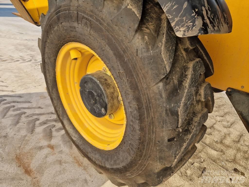 JCB 540-140  BC40 Carretillas telescópicas