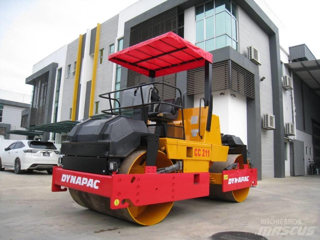 Dynapac CC 211 Rodillos de doble tambor