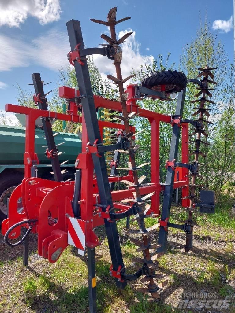 Tume R 640L Gradas