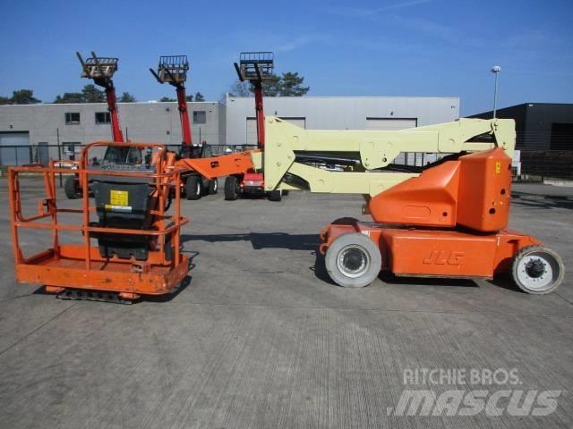 JLG E400 AJP (817) Plataforma elevadora autopropulsada