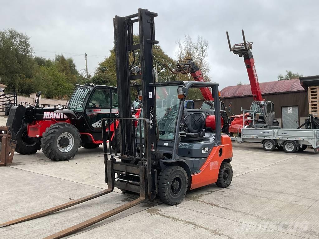 Toyota 02-8 FGF 25 Carretillas LPG