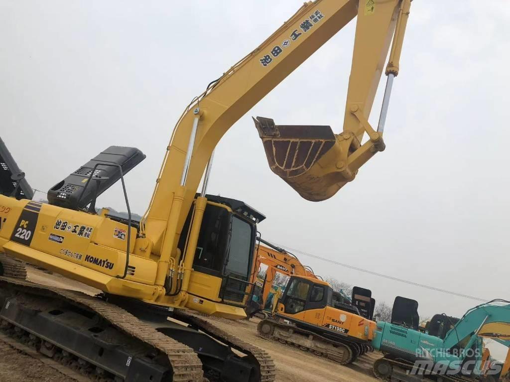 Komatsu 220-8 Excavadoras de cadenas