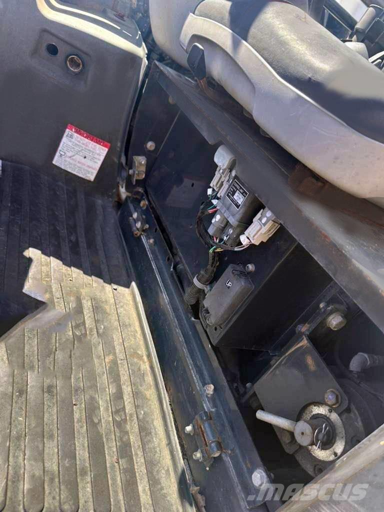 Hitachi ZX 27 U Mini excavadoras < 7t