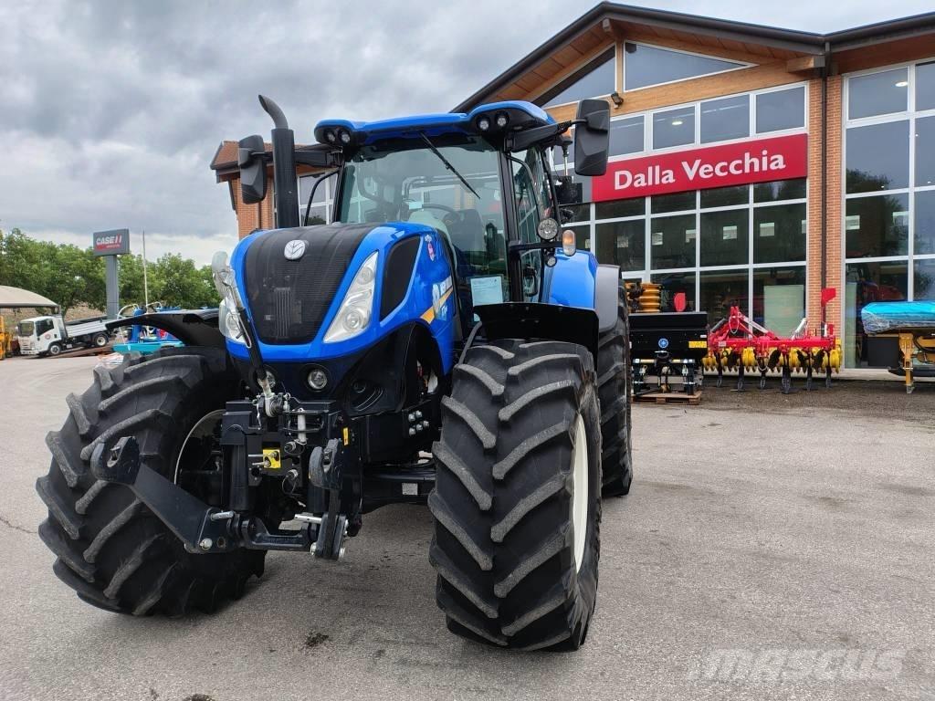 New Holland T 7.245 Tractores