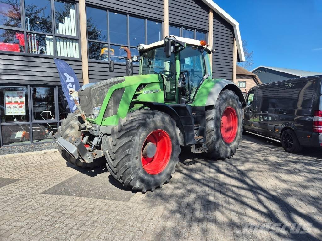 Fendt 828 Vario Tractores
