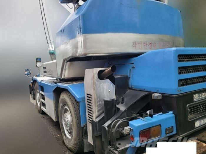 Tadano TR 250 M-6 Grúas autopropulsadas