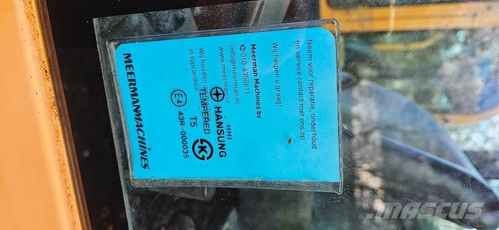 Hyundai R16-9 Mini excavadoras < 7t