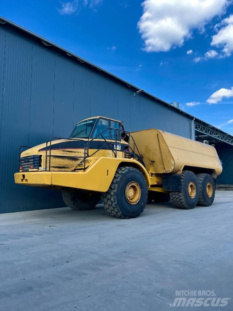 CAT 740 Water Truck Camiones cisterna