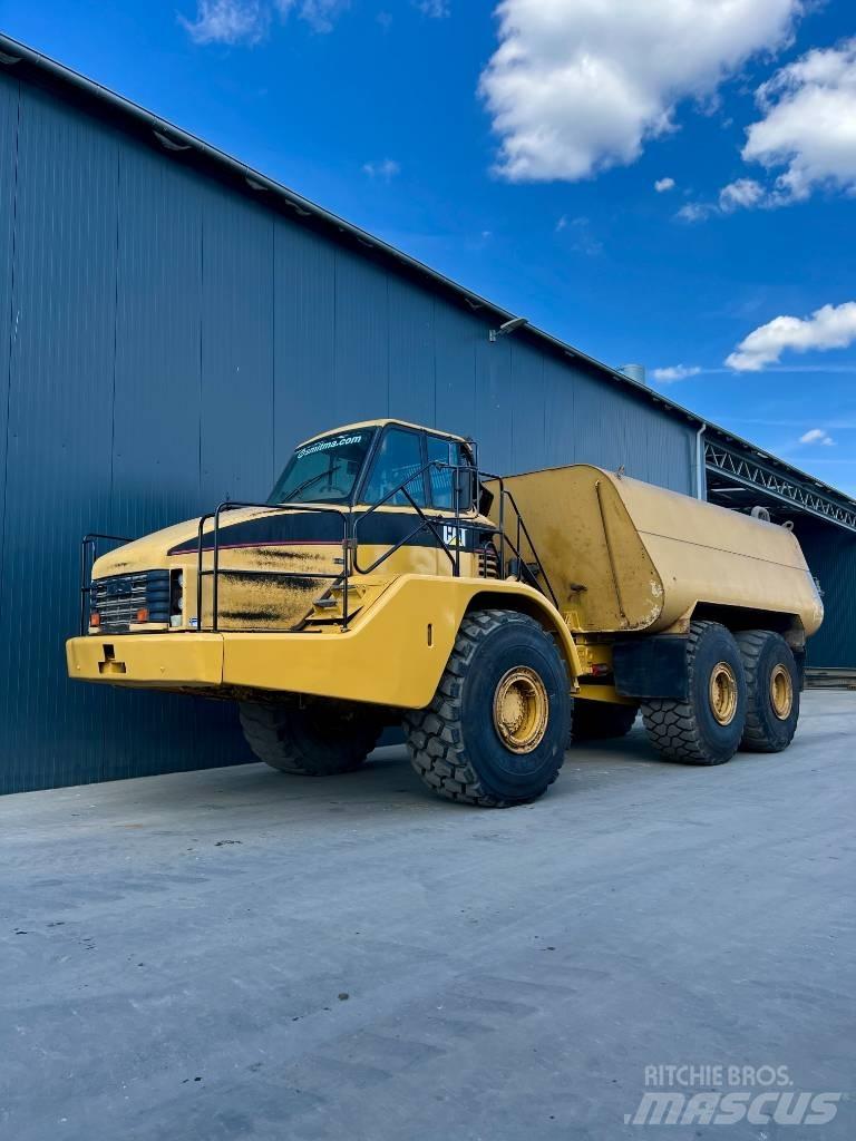 CAT 740 Water Truck Camiones cisterna