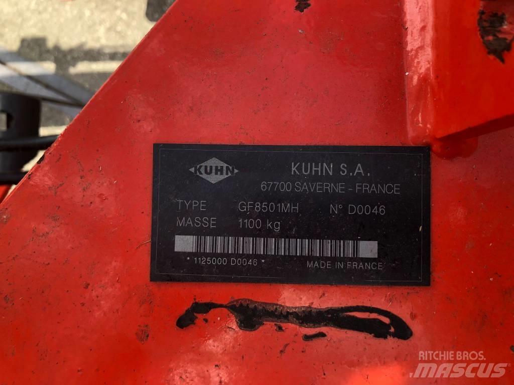 Kuhn GF 8501 M H Rastrillos y henificadores