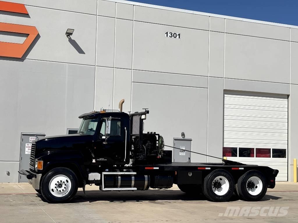 Mack CHU 613 Grúas de vehículo