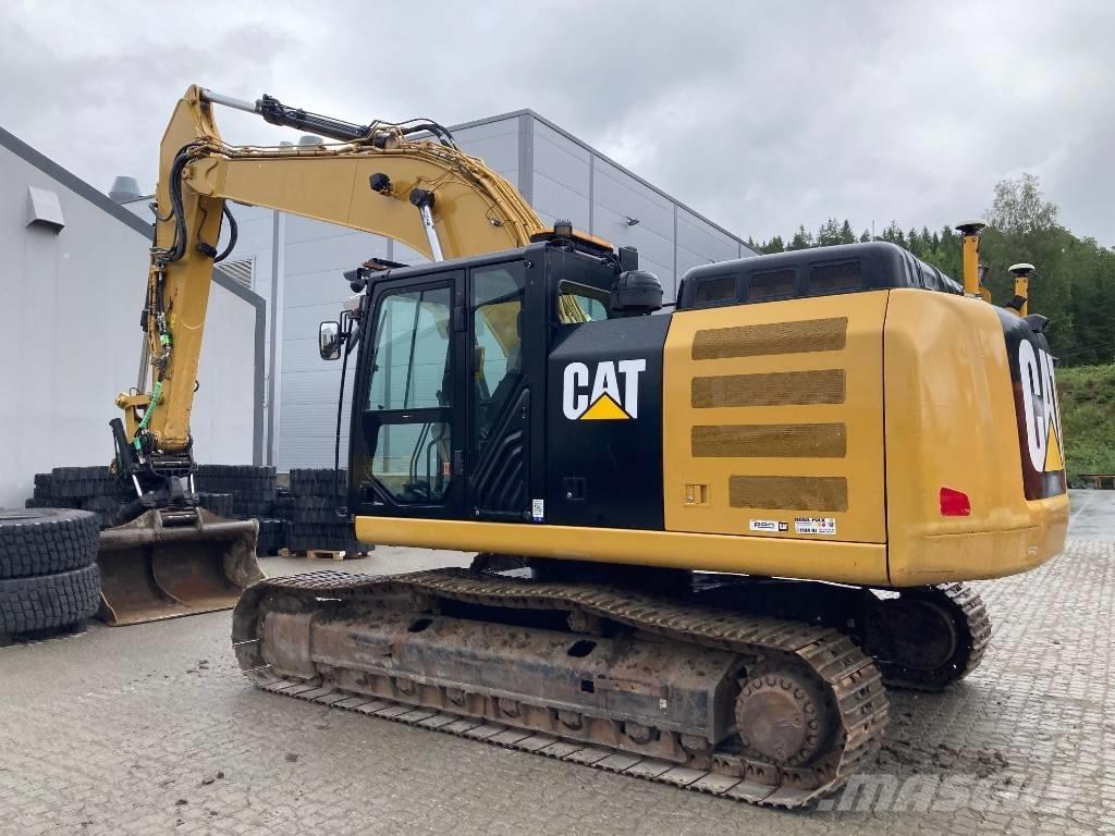 CAT 326 F L Excavadoras de cadenas