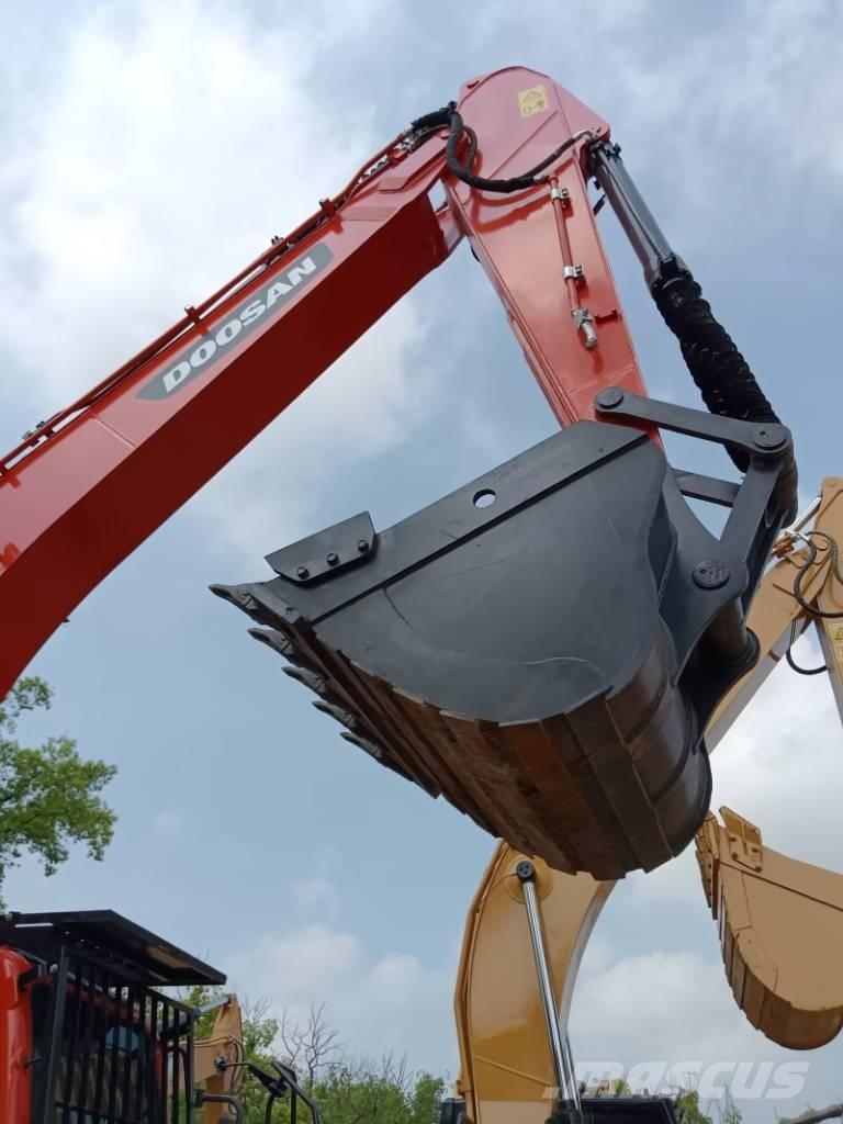 Doosan DX 225 LC-9T Excavadoras de cadenas