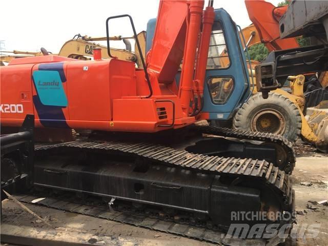 Hitachi EX 200 Excavadoras de cadenas