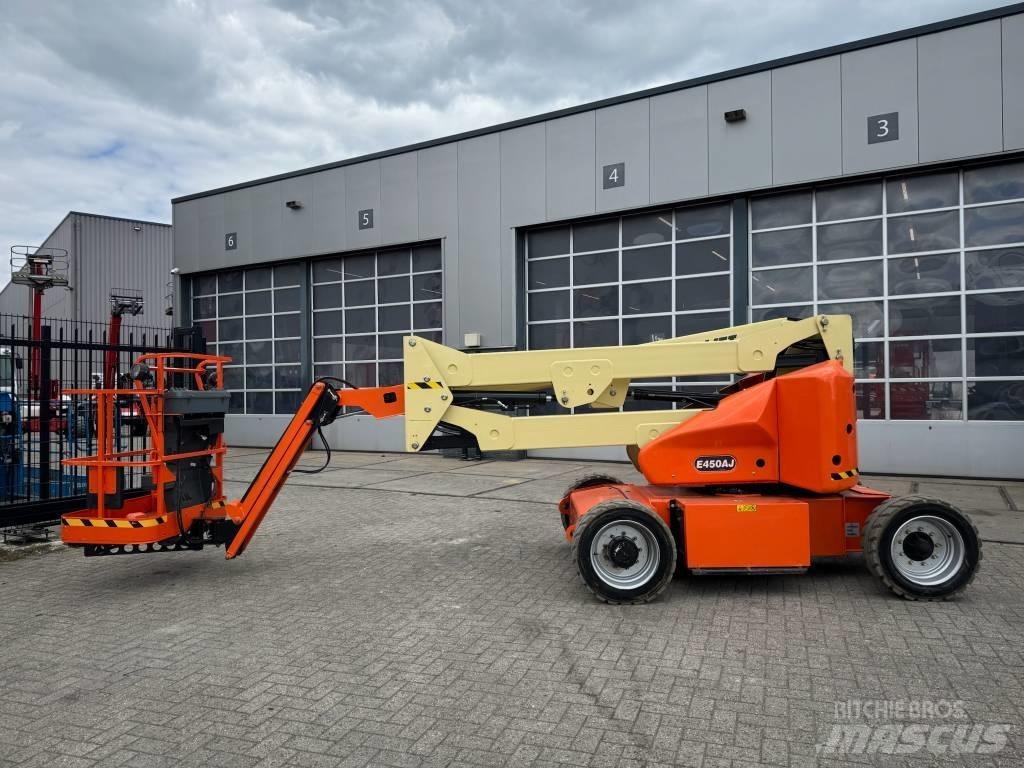 JLG E 450 AJ Plataforma de trabajo articulada