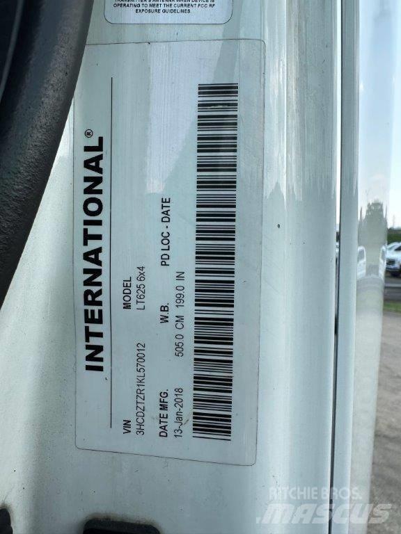 International LT Cabezas tractoras
