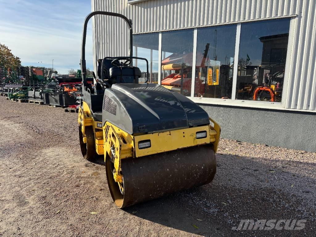 Bomag BW 120 AD-4 Rodillos de doble tambor